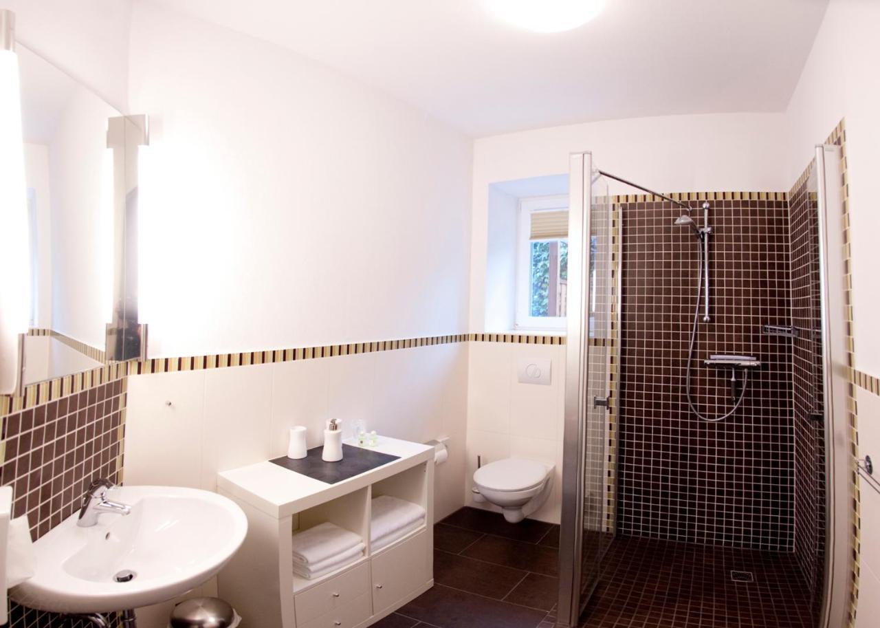 Hotel Waldquelle Аурих Экстерьер фото