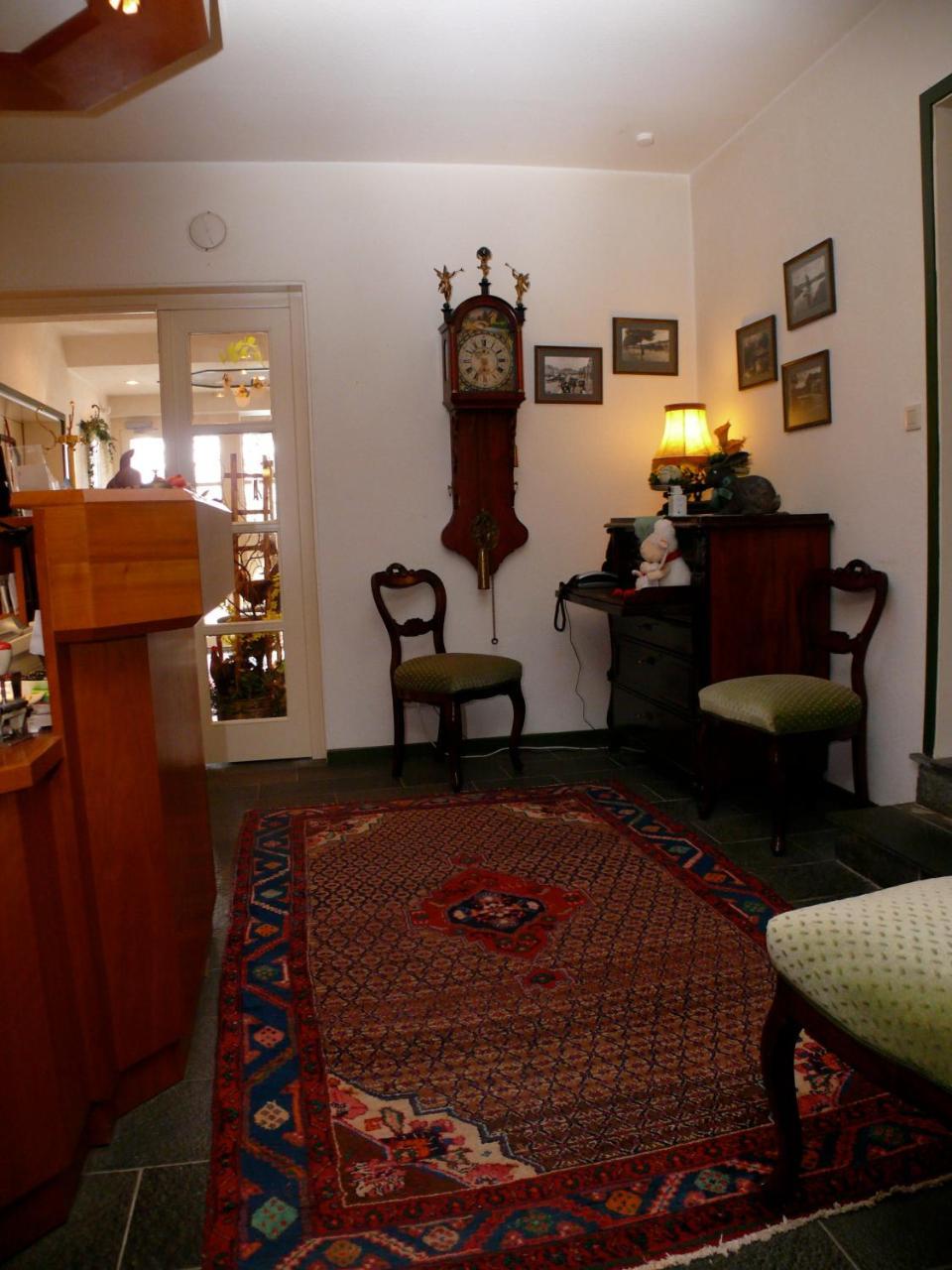 Hotel Waldquelle Аурих Экстерьер фото